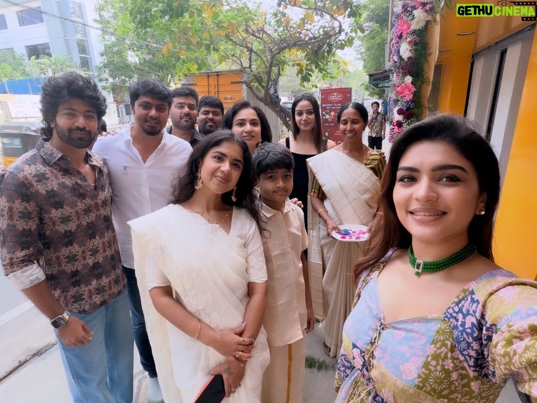 Janani Ashok Kumar - 72.1K Likes - Some days stay with you forever, and today is one of those🫶🧿
Some victories feel personal, even when they aren’t yours 🥹❤️

Watching my girl @janani_ashokkumar turn her dream into reality today 🥹
 
Coming soon for you all to taste 😋 All shop and location details will be shared by her soon 🫶

So so happy and proud de🥹❤️

Also inime  enak free dessert dhaaan😜😜😜