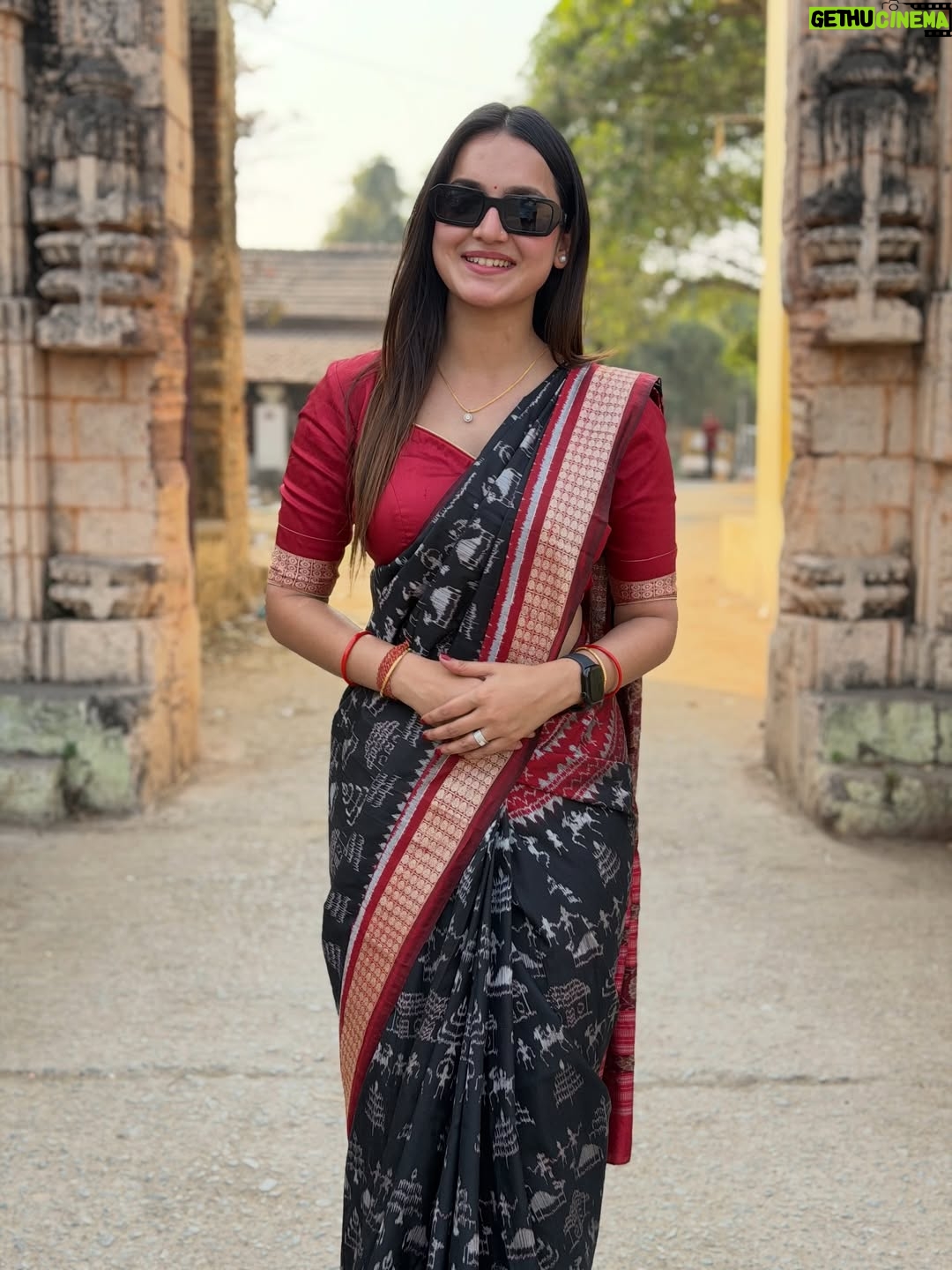 Jasmine Rath - 69.1K Likes - Where tradition meets shade🤍

#jasminerath