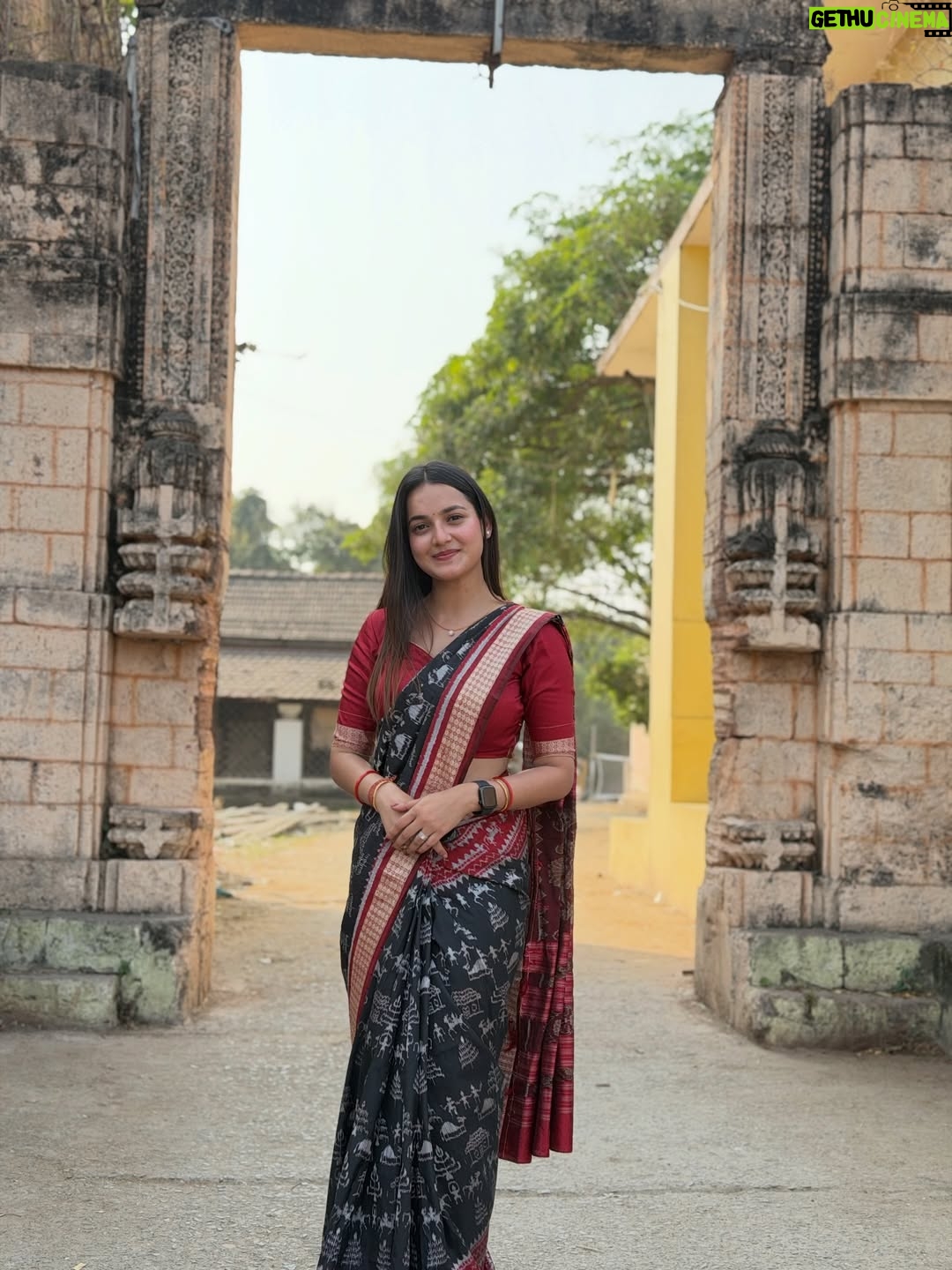 Jasmine Rath - 69.1K Likes - Where tradition meets shade🤍

#jasminerath