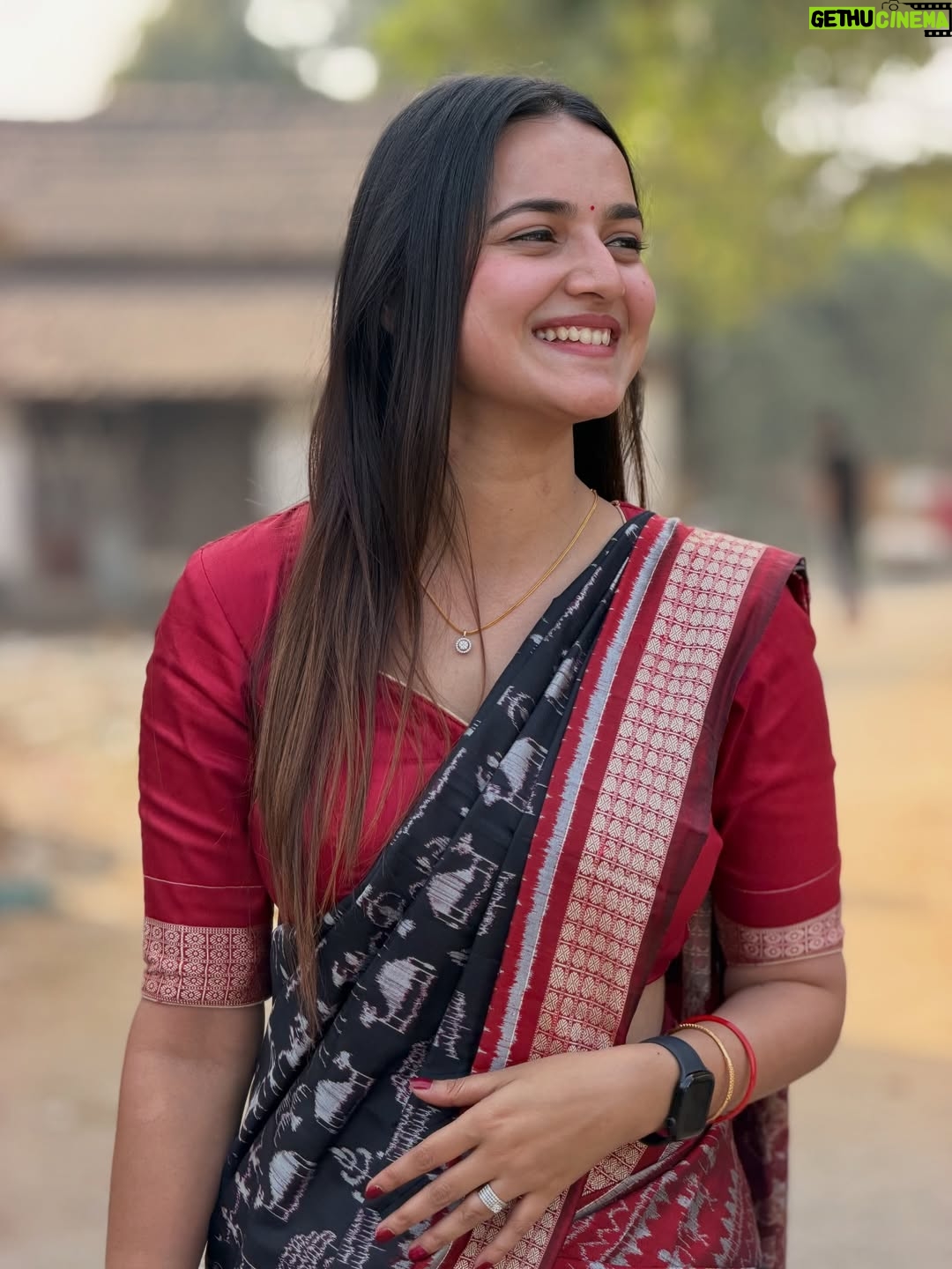 Jasmine Rath - 69.1K Likes - Where tradition meets shade🤍

#jasminerath
