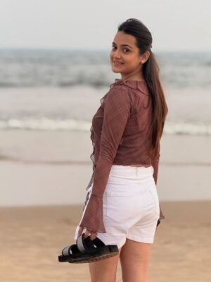 Jasmine Rath Instagram - Thodi si cute, thodi si pagal 💫

#jasminerath