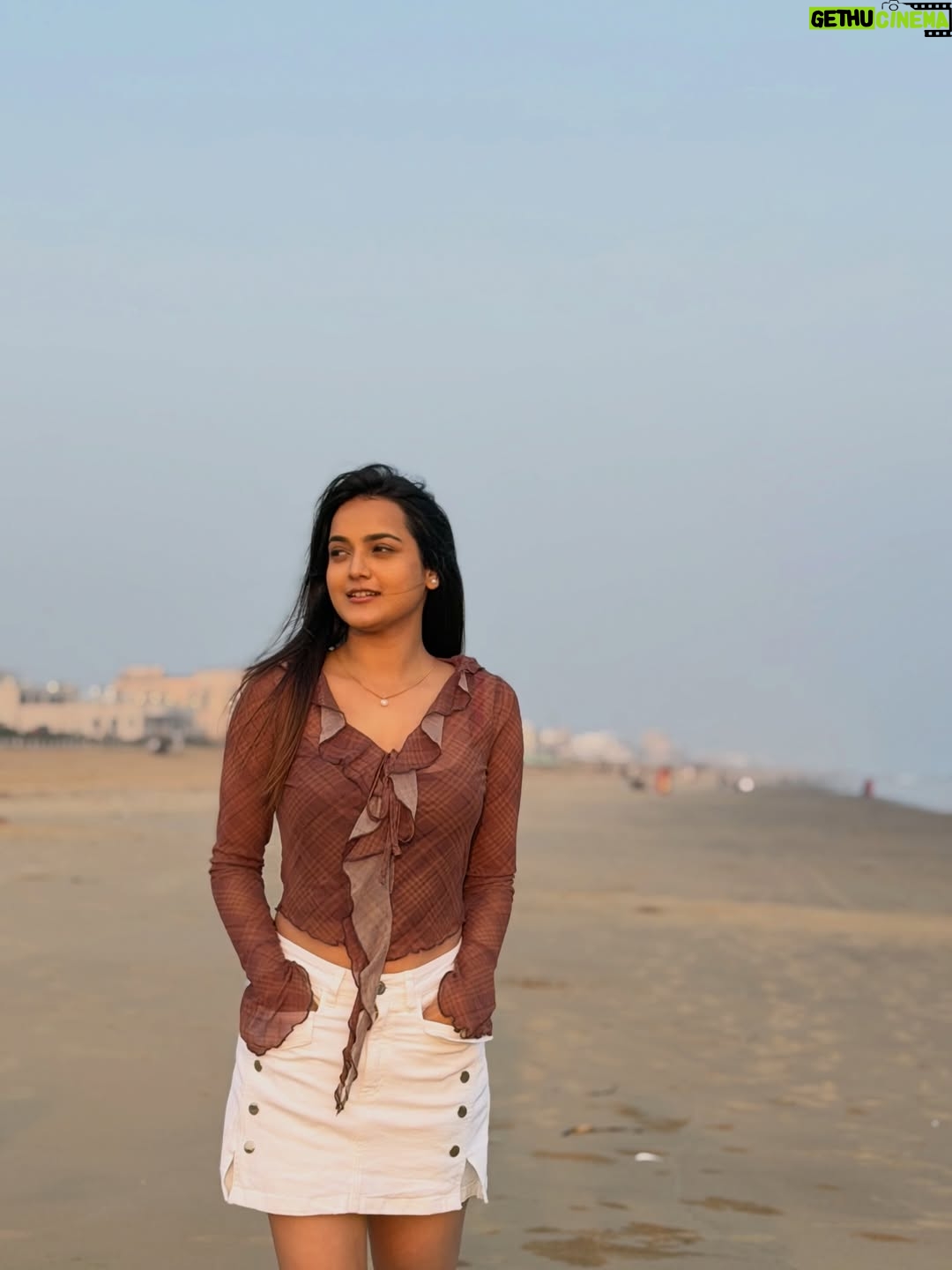 Jasmine Rath - 32.6K Likes - Thodi si cute, thodi si pagal 💫

#jasminerath