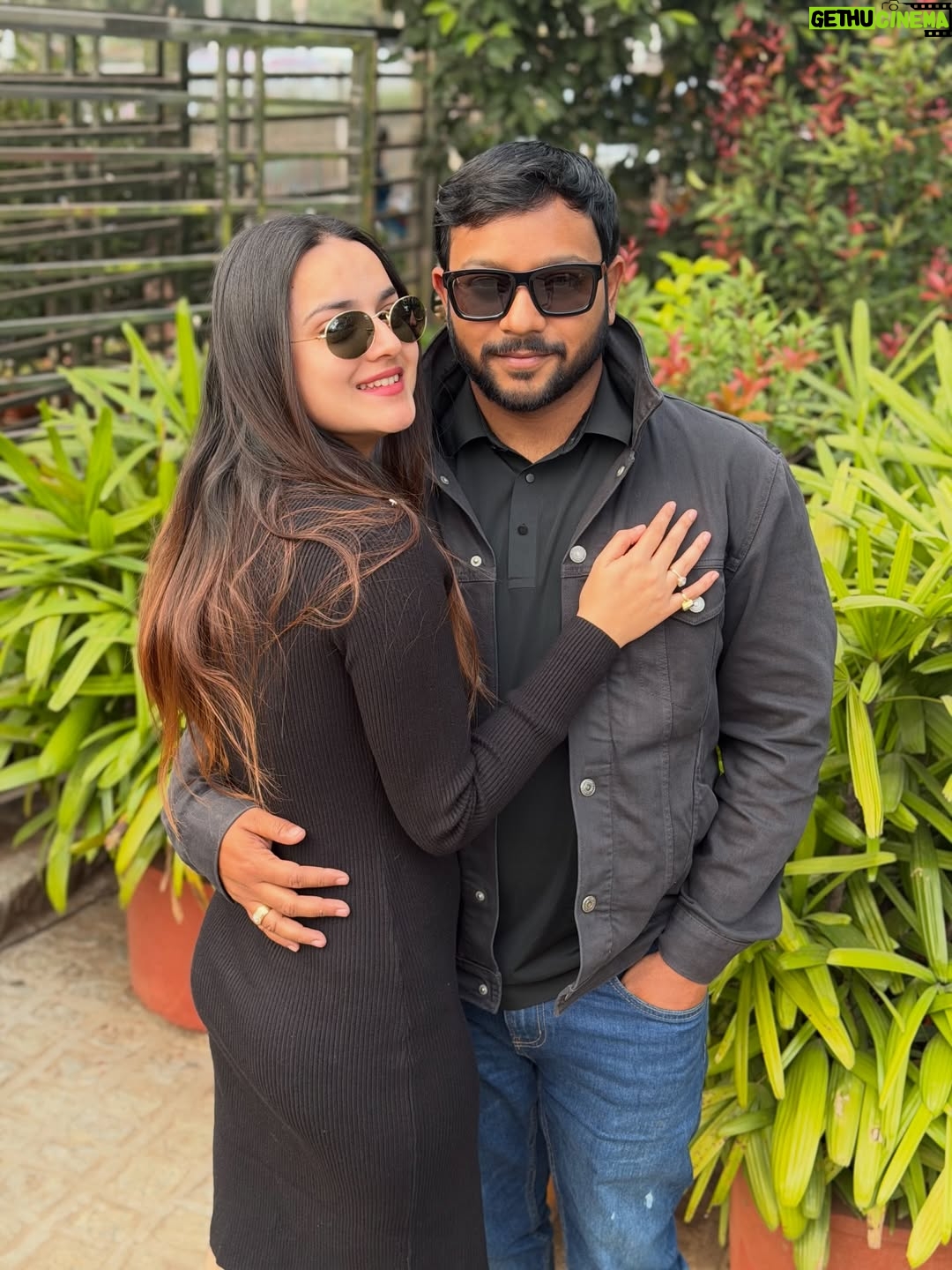 Jasmine Rath - 69.6K Likes - Love looks better in black🖤

#jasminerath