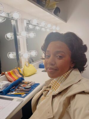 Jerrika Hinton Instagram - This is the closing weekend of @arenastage’s production of #FremontAve. Bidding a sweet and fond farewell to this little family. See you in the spring at @southcoastrep 💘