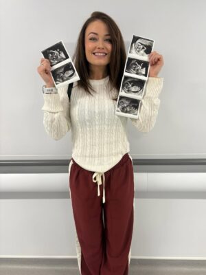 Jess Impiazzi Instagram - It’s been hard keeping this secret, especially as a huge over sharer 😂🩵
It’s not been an easy journey but my @sambird_official has been there through every ivf appt, every jab, every hospital appt, and I love him so much. We’re so excited to welcome our little boy in May 2026 and cannot wait to meet him 🩵🩵

You can read about our journey and my fertility issues in this weeks @closeronline (magazine) and how lupus and fertility has been quite the challenge 🩵 #lupusfertility #lupus #ivf