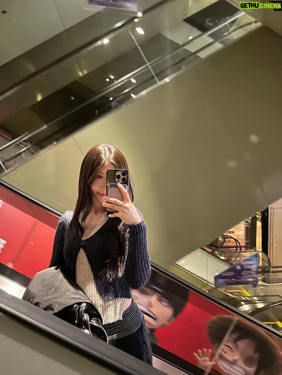 Jessica Chan Yee-Chun - 37K Likes - Jessica方聖誕加