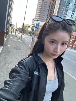 Jessica Chan Yee-Chun Instagram - 決定喺三月嚟之前po埋一月影嘅相