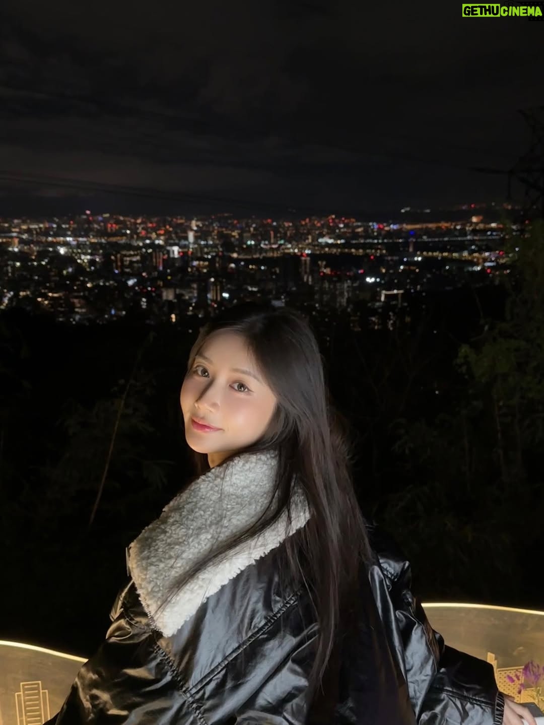 Jessica Chan Yee-Chun - 37K Likes - Jessica方聖誕加