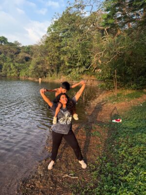 Jewel Mary Instagram - അനന്തിരവൻ ഓൺ മിസ് പോഞ്ഞിക്കര ! @neenu.love.art