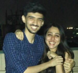 Jheel Mehta Instagram - Is 2016 back? Hahaha, had to hop on this trend. I can’t believe how difficult it was to find pictures without a filter or effect on😂 LOVEDDDD Retrica btw. #2016 #throwbackthursday