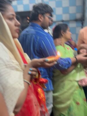 Jhilik Bhattacharjee Instagram - Had a blissful Makar Sankranti visiting Maa Biraja & Jama Maa Sata Bhouni filled my heart with peace 🙏🏻🌺