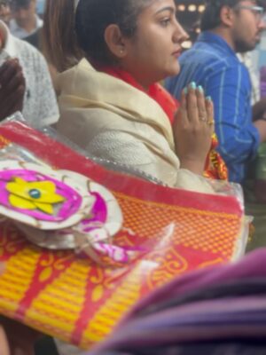 Jhilik Bhattacharjee Instagram - Had a blissful Makar Sankranti visiting Maa Biraja & Jama Maa Sata Bhouni filled my heart with peace 🙏🏻🌺