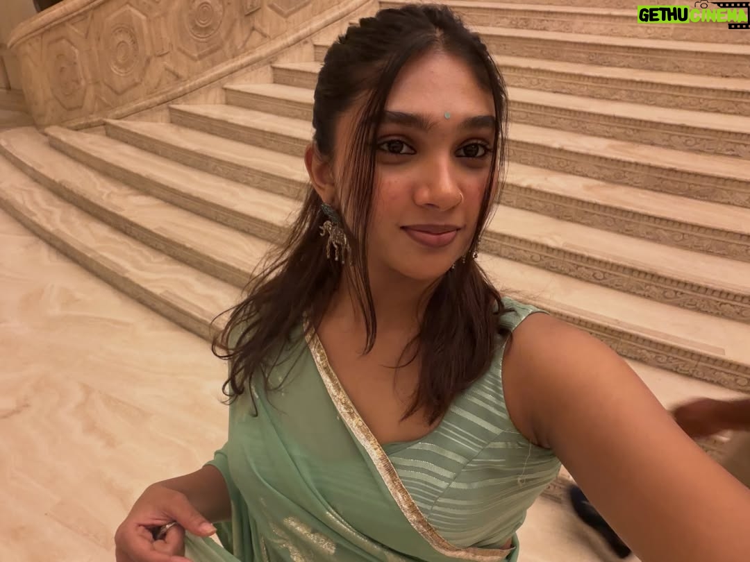 Jovika vijaykumar - 59.6K Likes - Unleash the pachai podavai pictures 🦚