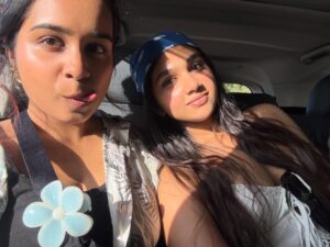 Jovika vijaykumar Instagram - a date with the sun ☀️