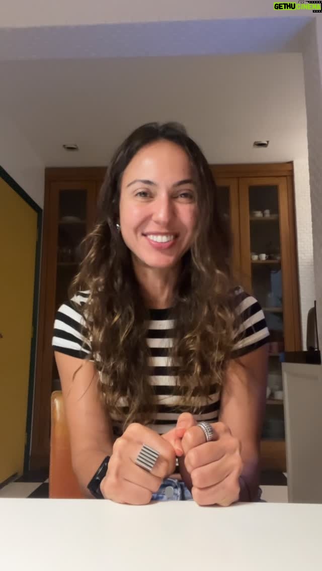 Júlia Mendes - 19.8K Likes - Quem mais aqui faz parte do grupo dos equinos? kkkk 🐎🐎🐎