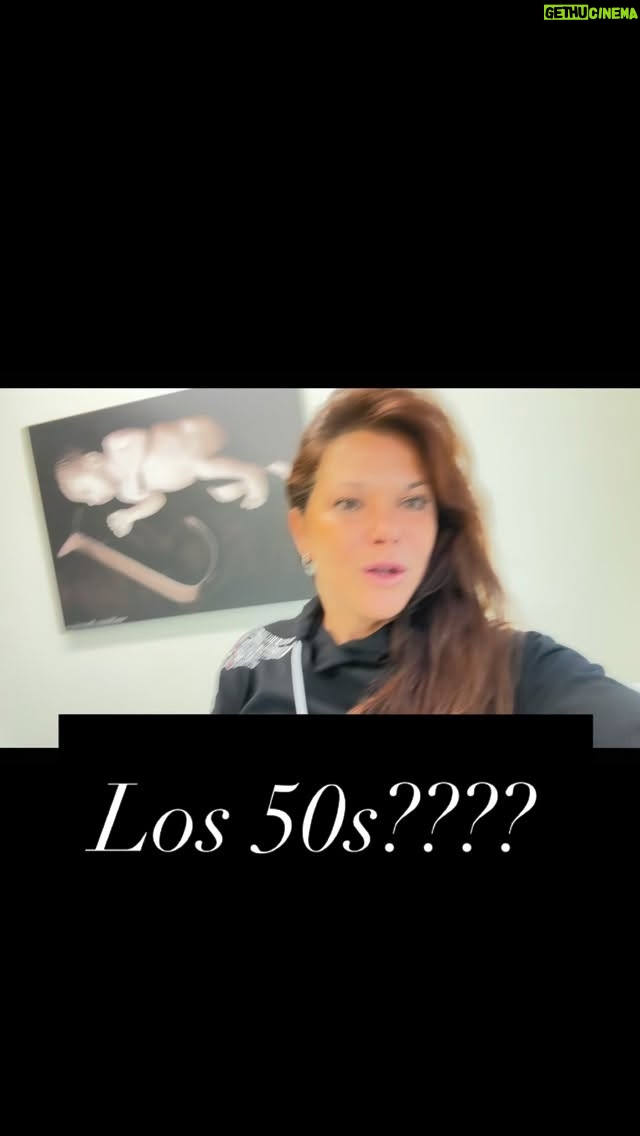 Jullye Giliberti - 1.4K Likes - Como me encantó leerlos pues hoy andaba en esto ya me hice análisis Veamos que pasa ? @jtrianamd 

#Los50s