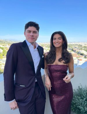 Kaitlan Collins Instagram - It’s 75 degrees and Bad Bunny is there? I’m in. Thank you, @grammys, for an incredible evening.