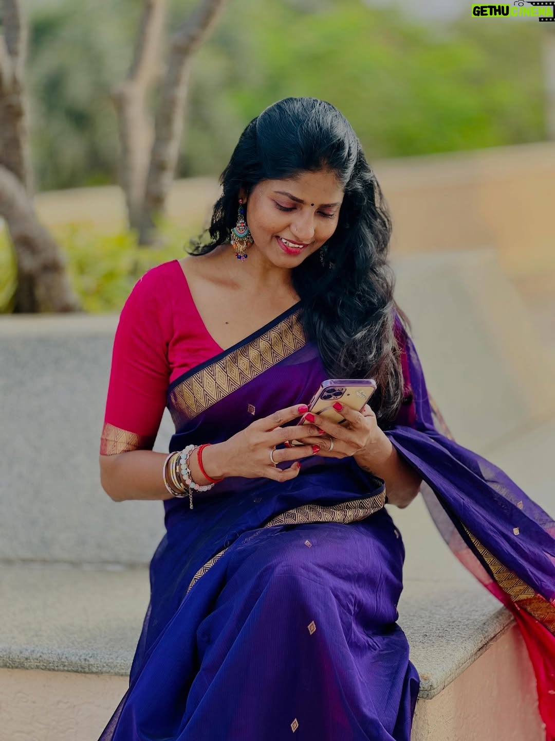 Kani Thiru - 48.6K Likes - இந்த புத்தாண்டு எல்லாருக்குமே ரொம்ப அழகா அமைய.. நீங்க நெனச்சதெல்லாம் உங்களை வந்தடைய..நிறைய மகிழ்ச்சிகள் உங்களுக்கு கிடைக்க வல்ல இறைவனை வேண்டிக்கொண்டு இந்த ஆண்டுக்குள் அடியெடுத்து வைக்கிறேன்..அனைவருக்கும் இனிய புத்தாண்டு வாழ்த்துகள்.. happy happy new year all my lovelies 🩷✨🪷
