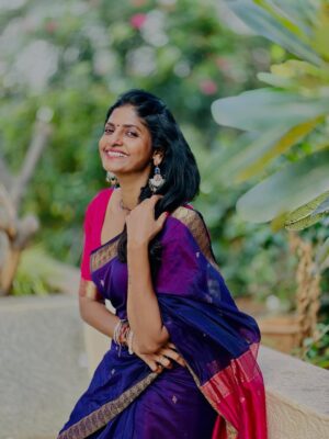 Kani Thiru Instagram - இந்த புத்தாண்டு எல்லாருக்குமே ரொம்ப அழகா அமைய.. நீங்க நெனச்சதெல்லாம் உங்களை வந்தடைய..நிறைய மகிழ்ச்சிகள் உங்களுக்கு கிடைக்க வல்ல இறைவனை வேண்டிக்கொண்டு இந்த ஆண்டுக்குள் அடியெடுத்து வைக்கிறேன்..அனைவருக்கும் இனிய புத்தாண்டு வாழ்த்துகள்.. happy happy new year all my lovelies 🩷✨🪷