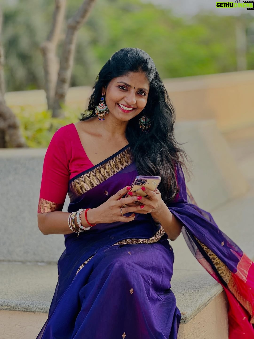 Kani Thiru - 48.6K Likes - இந்த புத்தாண்டு எல்லாருக்குமே ரொம்ப அழகா அமைய.. நீங்க நெனச்சதெல்லாம் உங்களை வந்தடைய..நிறைய மகிழ்ச்சிகள் உங்களுக்கு கிடைக்க வல்ல இறைவனை வேண்டிக்கொண்டு இந்த ஆண்டுக்குள் அடியெடுத்து வைக்கிறேன்..அனைவருக்கும் இனிய புத்தாண்டு வாழ்த்துகள்.. happy happy new year all my lovelies 🩷✨🪷