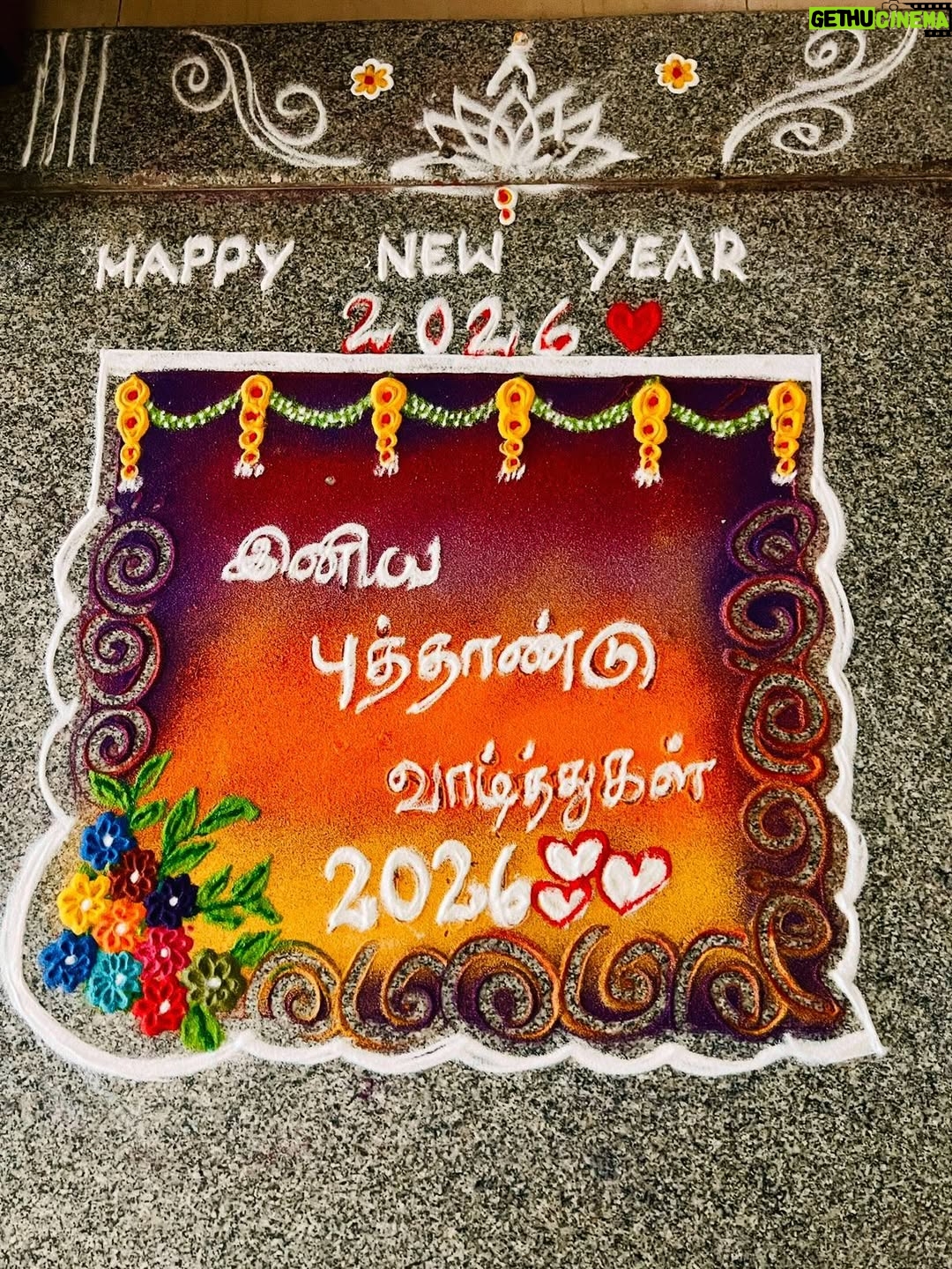Kani Thiru - 48.6K Likes - இந்த புத்தாண்டு எல்லாருக்குமே ரொம்ப அழகா அமைய.. நீங்க நெனச்சதெல்லாம் உங்களை வந்தடைய..நிறைய மகிழ்ச்சிகள் உங்களுக்கு கிடைக்க வல்ல இறைவனை வேண்டிக்கொண்டு இந்த ஆண்டுக்குள் அடியெடுத்து வைக்கிறேன்..அனைவருக்கும் இனிய புத்தாண்டு வாழ்த்துகள்.. happy happy new year all my lovelies 🩷✨🪷