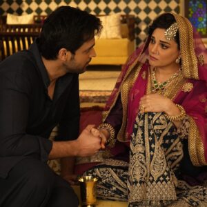 Kanika Maheshwari Instagram - Maa ka phyaar toh sabne dekha ha aab ek phuphi ka phyaar dekhna hai .. such an emotional scene ♥️loving every bit of this role @colors_sereal_seher_hone_ko_h