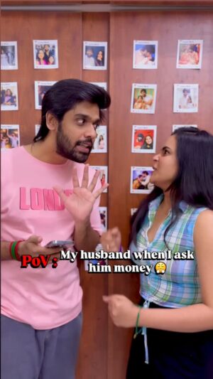 Kanmani Manoharan Instagram - PoV: My husband when I ask him money 😤
Dai @aswath_official 😒😏🤨
@aswathinkanmani
#aswathinkanmani #couplegoals #husbandandwifeteam #kathadiclub #boredom