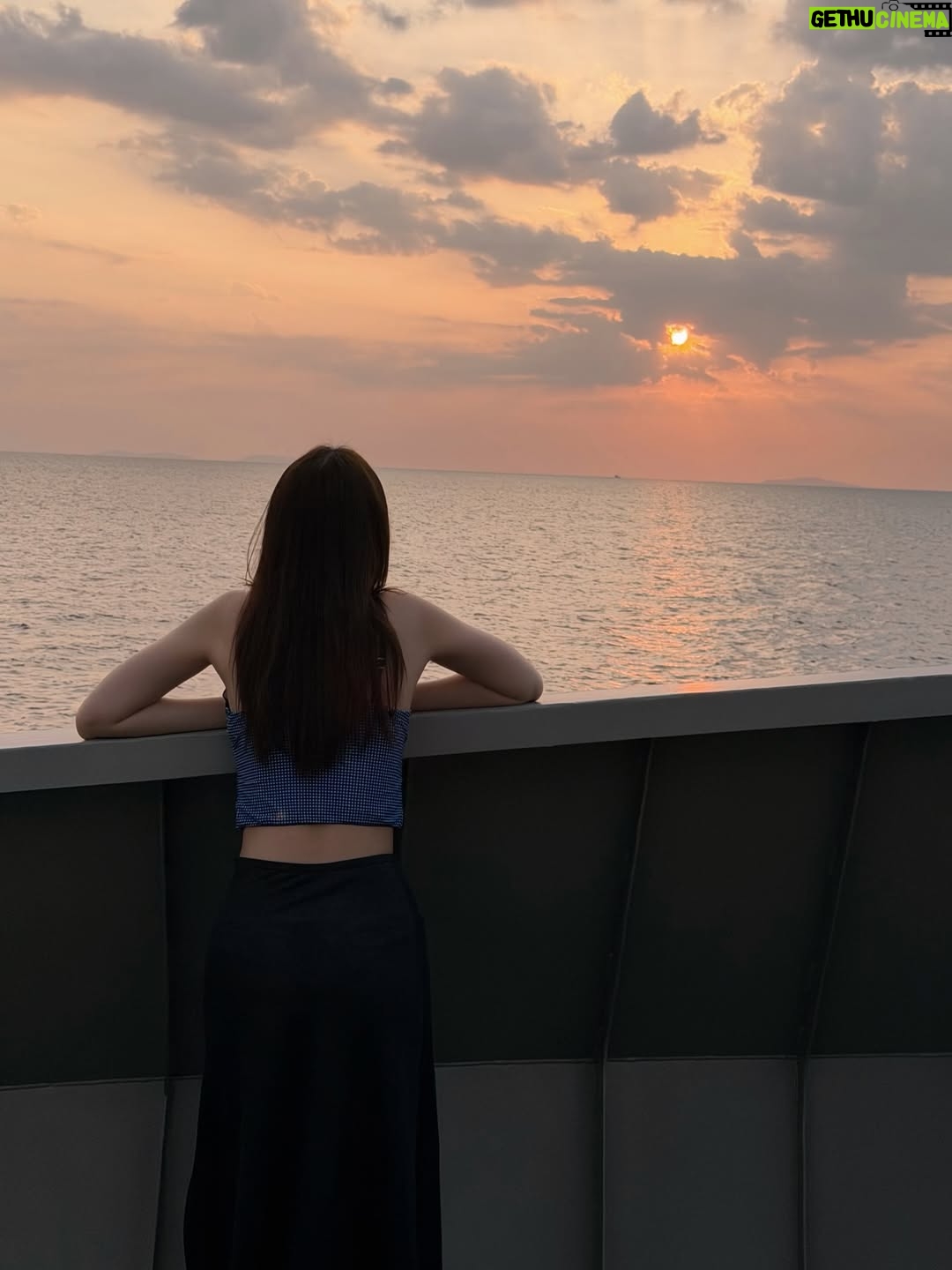 Kanyawee Songmuang - 343.9K Likes - 🐳🫶🏻⚓️🌅