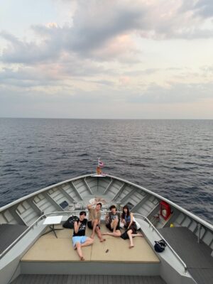 Kanyawee Songmuang Instagram - 🐳🫶🏻⚓️🌅