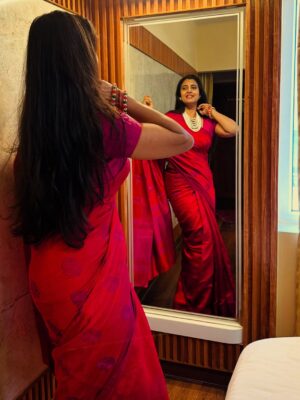 Kasthuri Shankar Instagram - Mirror mirror on the wall .....

Photos :  @manick.vijayaragavan
