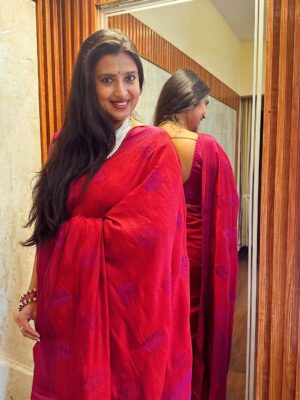 Kasthuri Shankar Instagram - Mirror mirror on the wall .....

Photos :  @manick.vijayaragavan