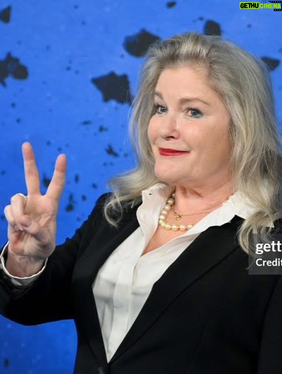 Kate Mulgrew - 13.2K Likes - This past Tuesday, we gathered at the @amnh to celebrate the newest @startrek series, Starfleet Academy. My wonderful friend @robert_picardo is back, and I couldn't be more pleased for him and the rest of the cast. A fantastic premiere, with Holly Hunter in the big chair. 🫡 This cast is one to watch, they are a force.💫

Starfleet Academy debuts on January 15 on @paramountplus 🖖🏻 @nerdoutparamount 

❤️🍀

📸Last pic by: Kristina Bumphrey