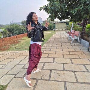 Actress Kavita Kaushik HD Photos and Wallpapers January 2026