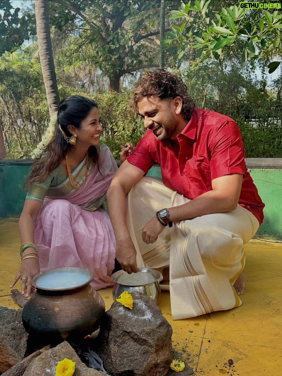 Keerthi Pandian - 838.8K Likes - இனிய பொங்கல் நல்வாழ்த்துகள்! 🌾🔥
இந்தப் பொங்கல் ஈரோடு மண்ணில் ♥️

Happy Pongal!! ❤️‍🔥

#pongal #pongal2026 #village #erode