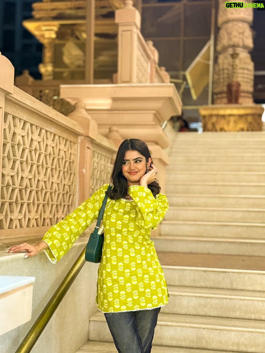 Ketaki Kulkarni - 15.2K Likes - Wrapped in divine peace ✨🤍
Ft. @sakshisubhash29 🫰🏼
[ Shri Krishna, Hare Krishna, Radhe Radhe, Iskon, temple, Hare Rama ]

#ketakikulkarni #harekrishna