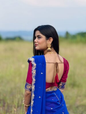 Ketaki Kulkarni Instagram - Pardesiya starts playing in my mind the moment I wear this outfit 🥰✨🌾

[south indian, half saree, saree, south indian actress, bollywood, filmy, traditional, throwback, 2016, actress]

#instagram #ketakikulkarni #southindian #southmovie #saree