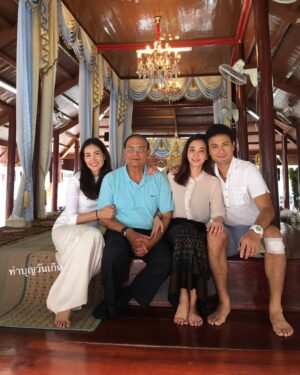 Khemupsorn Sirisukha Instagram - #2016 เรื่องราวมากมาย😍♥️