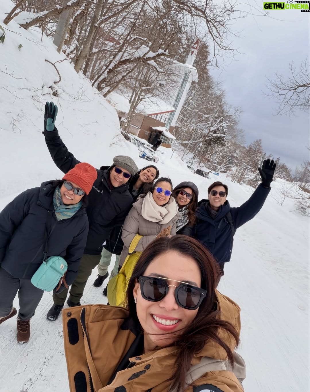 Khemupsorn Sirisukha - 12.4K Likes - ZAO – snow monsters
วิวระดับโลก
อุณหภูมิระดับนิ้วหาย 🥶❄️🤣

หนาวจนปวดนิ้ว
และแล้วนิ้วมือนิ้วเท้า
ก็ได้หายไปจากระบบ
ไม่ใช่ของเราอีกต่อไป 😌🧘🏻‍♀️😆🤣🥶❄️🧤