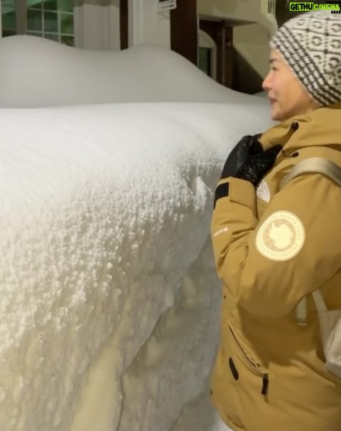 Khemupsorn Sirisukha - 12.4K Likes - ZAO – snow monsters
วิวระดับโลก
อุณหภูมิระดับนิ้วหาย 🥶❄️🤣

หนาวจนปวดนิ้ว
และแล้วนิ้วมือนิ้วเท้า
ก็ได้หายไปจากระบบ
ไม่ใช่ของเราอีกต่อไป 😌🧘🏻‍♀️😆🤣🥶❄️🧤