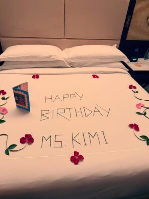 Kim Sharma Instagram - #46👯👯🦾🧖🏻‍♀️💆🏻‍♀️🐭💅🏻🥚🎁🍳🐭🍱🍸🌈🍰 #iykyk🫵🏻