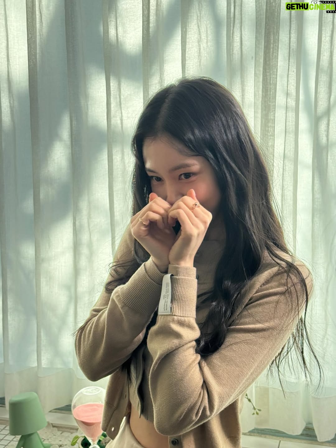 Kim Ye-won - 13.9K Likes - 보구싶을 거예요 정말루🫶🏻

여러분의 사랑으로
만개했던 환승연애4 🌼
시즌4를 회상하며 5와의 재회를 기대해주세요 :)

(근데 아직 특별의 22회가 남았답니다 오예 :p🤍)

#환승연애4 #환승연애온더캔버스🎨
@tving.official ⏳⌛️❤️‍🔥