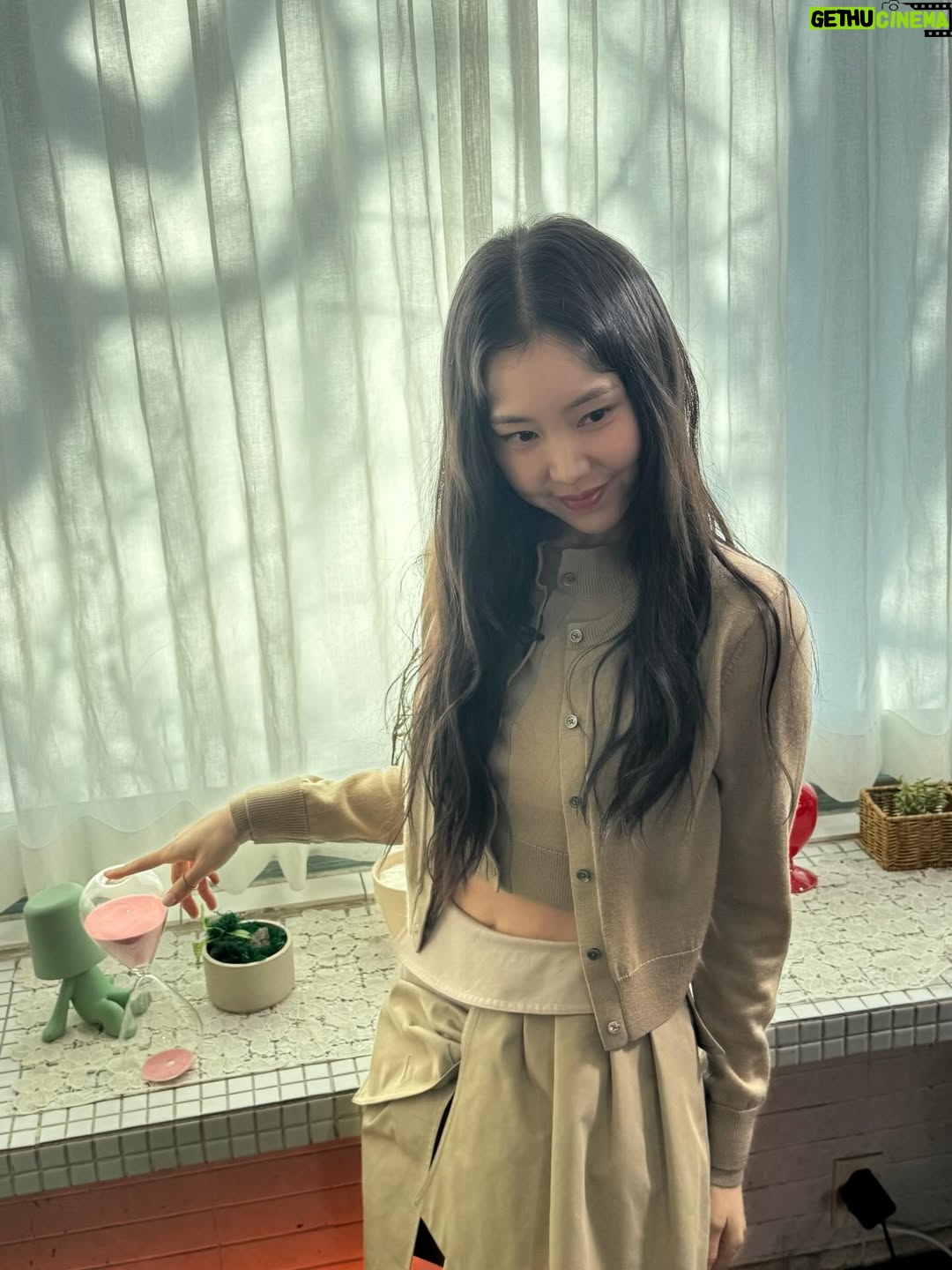 Kim Ye-won - 13.9K Likes - 보구싶을 거예요 정말루🫶🏻

여러분의 사랑으로
만개했던 환승연애4 🌼
시즌4를 회상하며 5와의 재회를 기대해주세요 :)

(근데 아직 특별의 22회가 남았답니다 오예 :p🤍)

#환승연애4 #환승연애온더캔버스🎨
@tving.official ⏳⌛️❤️‍🔥