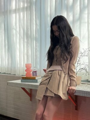 Kim Ye-won Instagram - 보구싶을 거예요 정말루🫶🏻

여러분의 사랑으로
만개했던 환승연애4 🌼
시즌4를 회상하며 5와의 재회를 기대해주세요 :)

(근데 아직 특별의 22회가 남았답니다 오예 :p🤍)

#환승연애4 #환승연애온더캔버스🎨
@tving.official ⏳⌛️❤️‍🔥