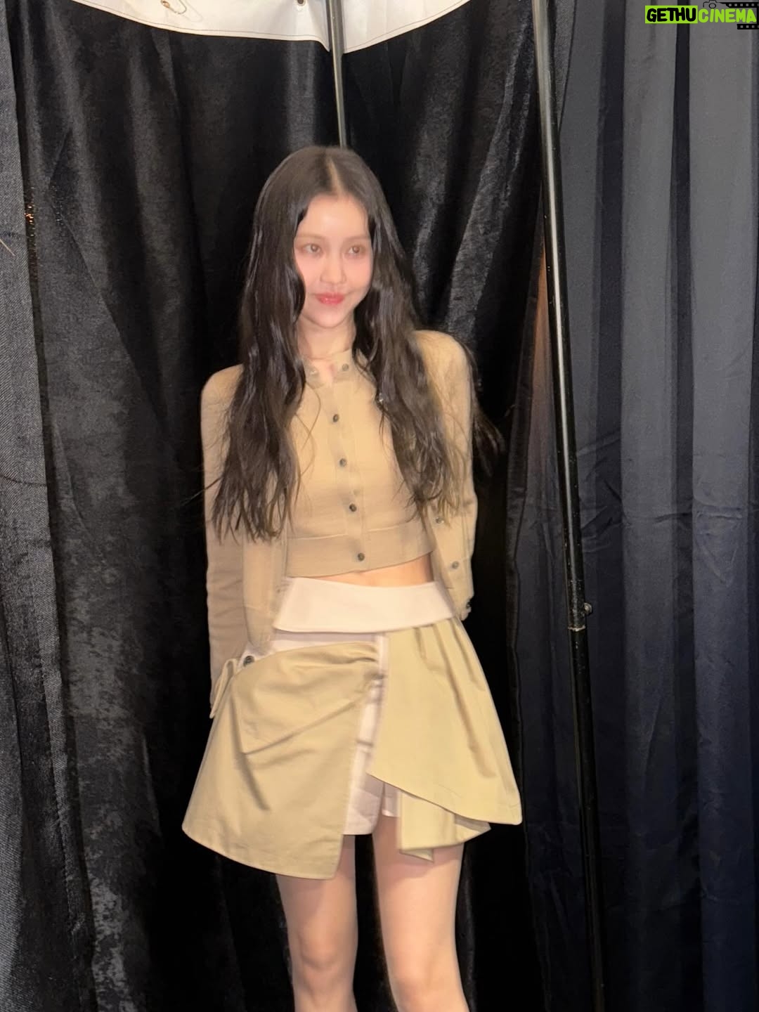 Kim Ye-won - 13.9K Likes - 보구싶을 거예요 정말루🫶🏻

여러분의 사랑으로
만개했던 환승연애4 🌼
시즌4를 회상하며 5와의 재회를 기대해주세요 :)

(근데 아직 특별의 22회가 남았답니다 오예 :p🤍)

#환승연애4 #환승연애온더캔버스🎨
@tving.official ⏳⌛️❤️‍🔥