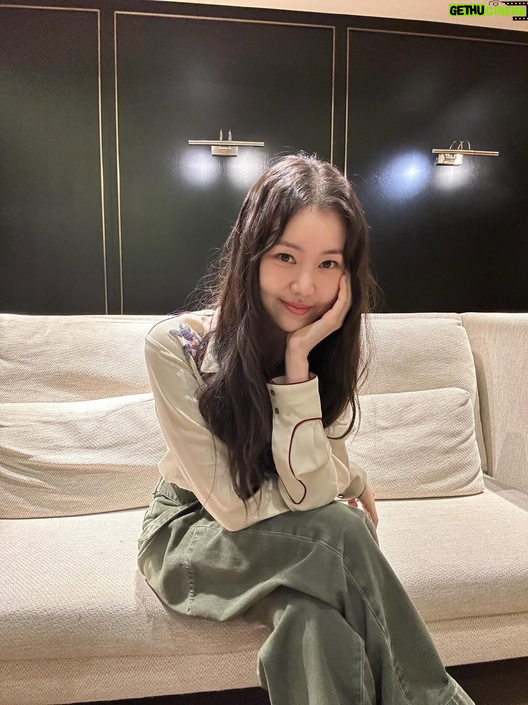 Kim Ye-won - 13.9K Likes - 보구싶을 거예요 정말루🫶🏻

여러분의 사랑으로
만개했던 환승연애4 🌼
시즌4를 회상하며 5와의 재회를 기대해주세요 :)

(근데 아직 특별의 22회가 남았답니다 오예 :p🤍)

#환승연애4 #환승연애온더캔버스🎨
@tving.official ⏳⌛️❤️‍🔥