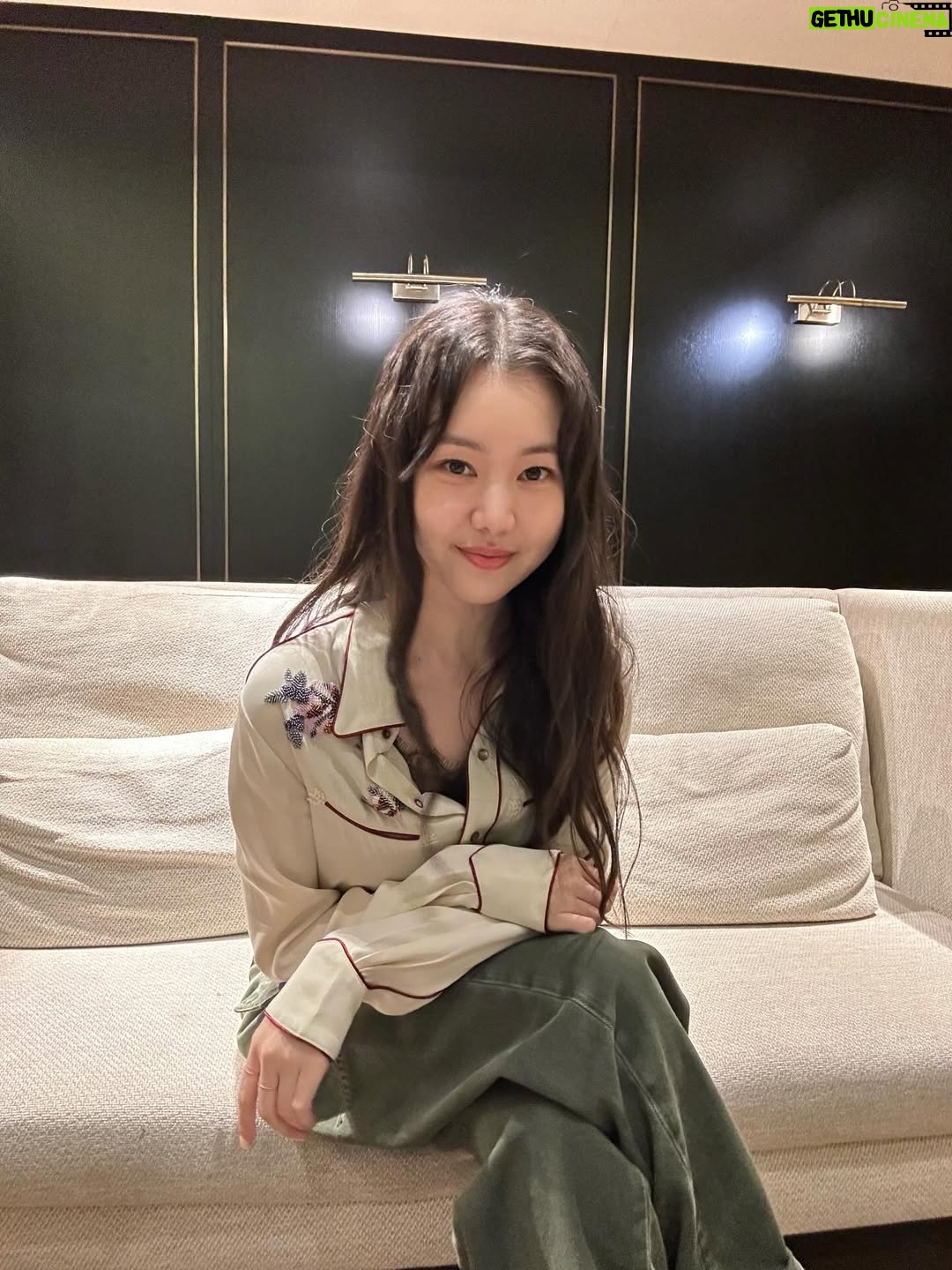 Kim Ye-won - 13.9K Likes - 보구싶을 거예요 정말루🫶🏻

여러분의 사랑으로
만개했던 환승연애4 🌼
시즌4를 회상하며 5와의 재회를 기대해주세요 :)

(근데 아직 특별의 22회가 남았답니다 오예 :p🤍)

#환승연애4 #환승연애온더캔버스🎨
@tving.official ⏳⌛️❤️‍🔥