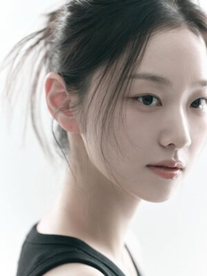 Kim Yi-kyeong Instagram - happy NEW year