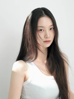 Kim Yi-kyeong Instagram - happy NEW year