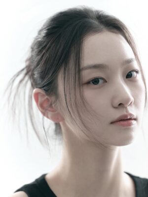 Kim Yi-kyeong Instagram - happy NEW year