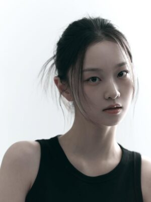 Kim Yi-kyeong Instagram - happy NEW year